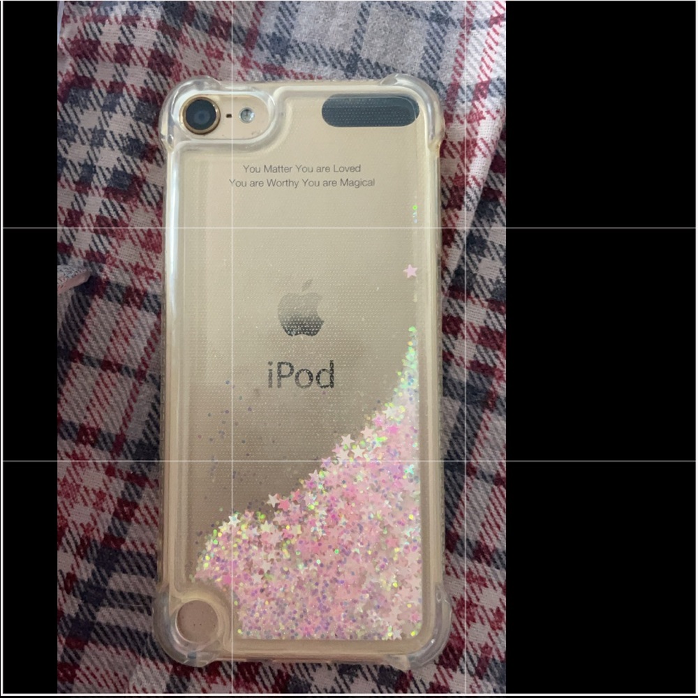 32 GB IPOD TOUCH